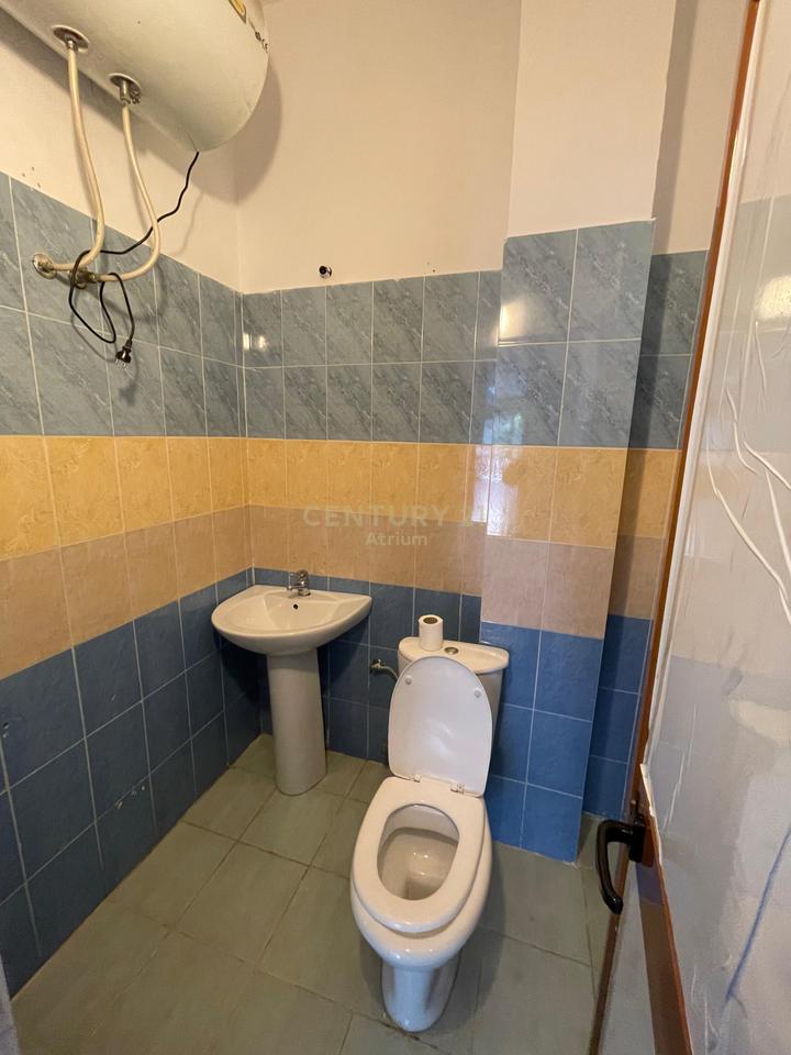 FOR RENT – Commercial Unit on Mahmut Fortuzi Street, Tirana