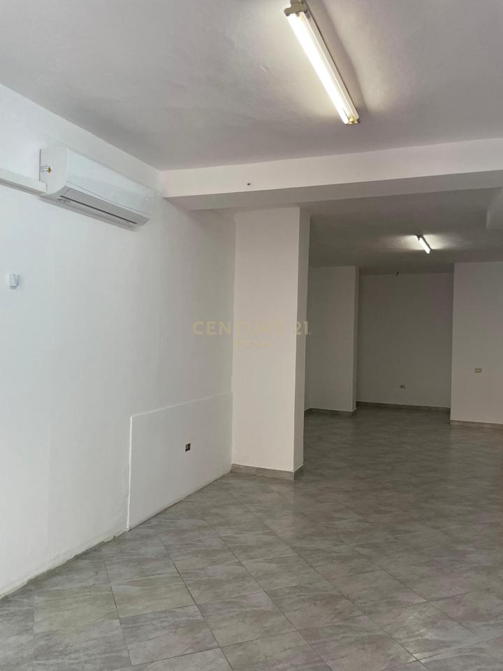 FOR RENT – Commercial Unit on Mahmut Fortuzi Street, Tirana