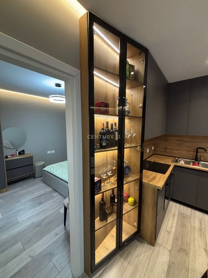 🏢 Appartamento 1+1 + posto auto in affitto
📍 Posizione: Univers City