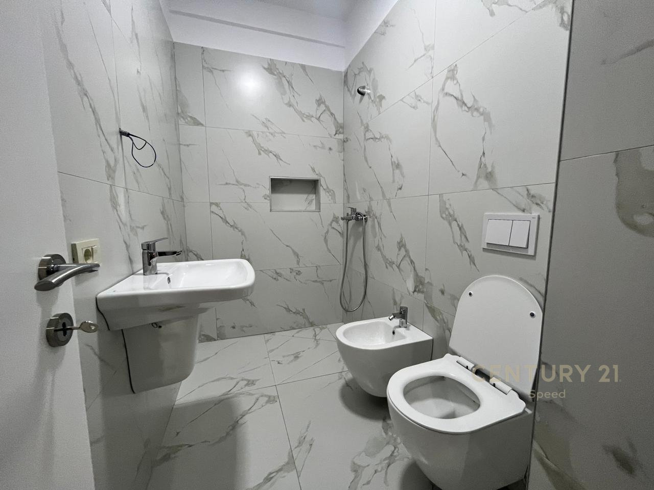 Spazio ufficio in affitto 2+1, Mine Peza Residence!!