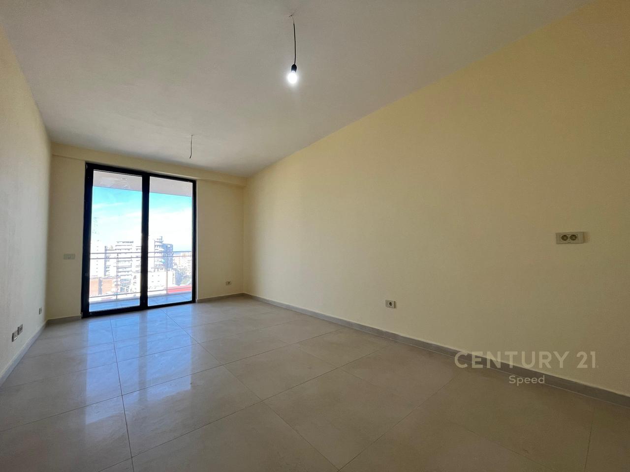 Apartament 2+1 me qira për zyra ne Rrugen Mine Peza!!