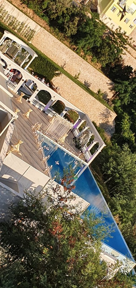 RESORT FOR SALE IN THE DAJTI AREA!