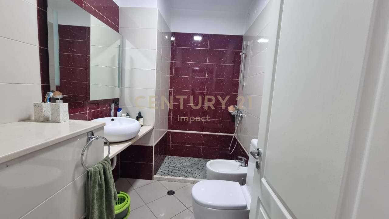 APARTAMENT 2+1 PËR SHITJE NË ALI DEMI, TIRANË - 175,000.00€