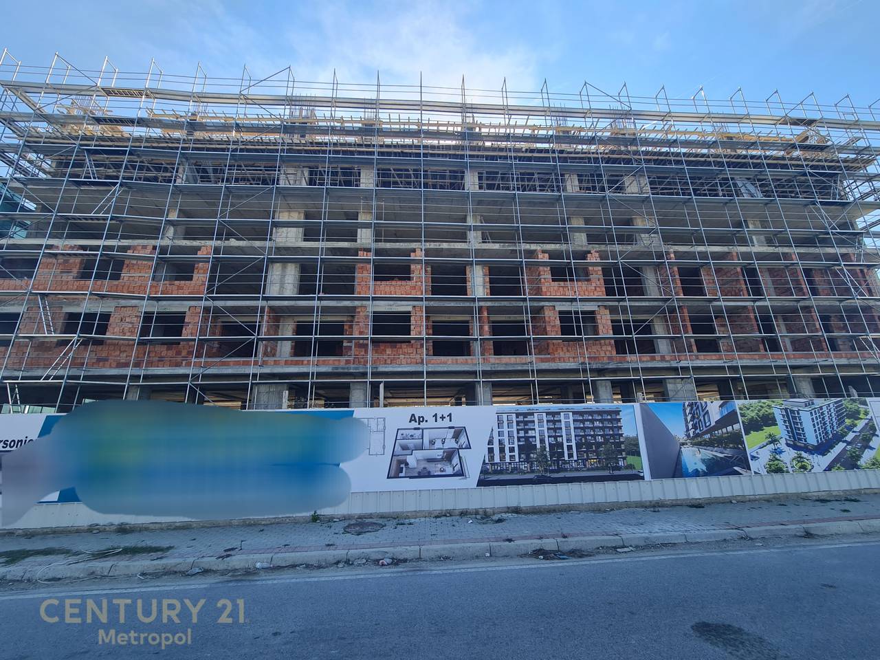 SHES APARTAMENT 1+1 NE GOLEM, NE PLAZHIN E GOLEMIT!