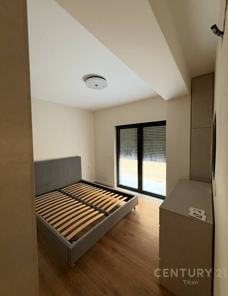 3+1+2 Apartment + Large Veranda at the Extension of Kodra e Diellit 2