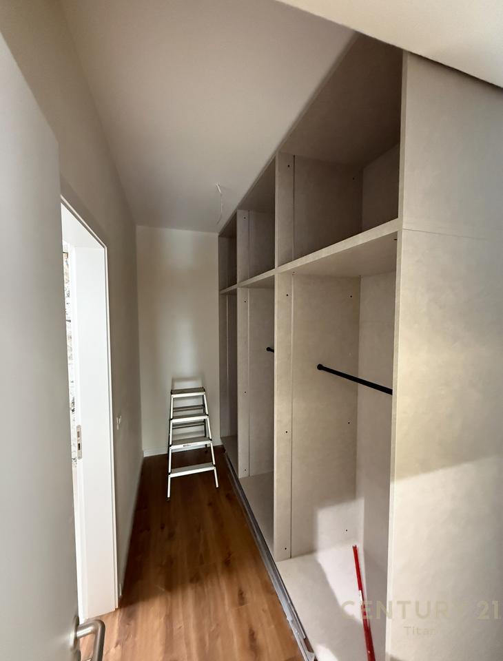 3+1+2 Apartment + Large Veranda at the Extension of Kodra e Diellit 2