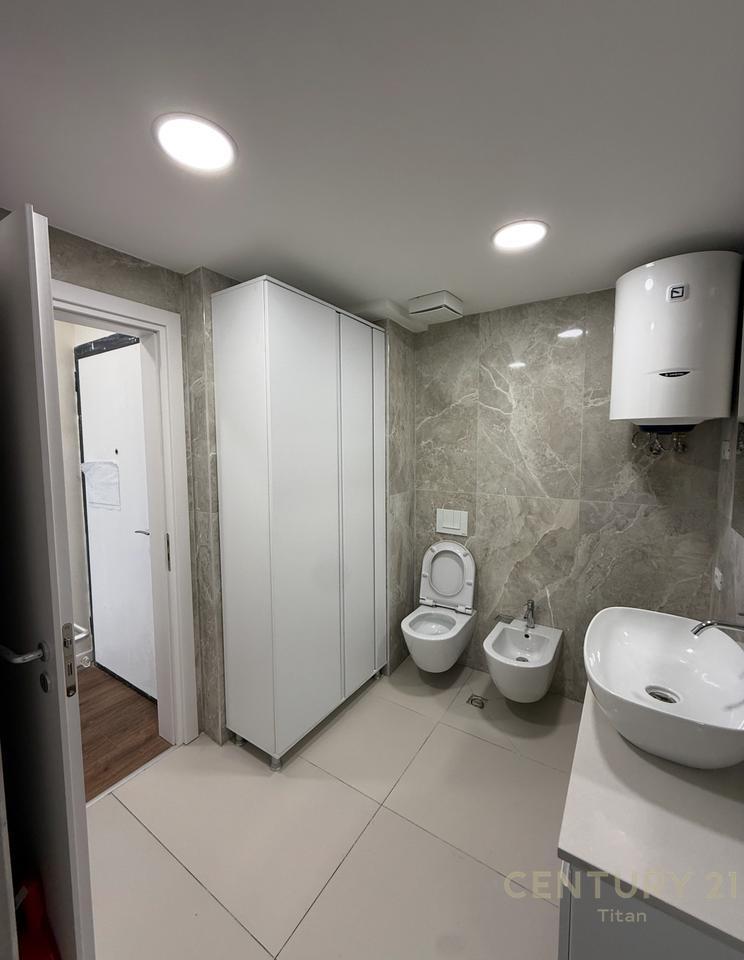 3+1+2 Apartment + Large Veranda at the Extension of Kodra e Diellit 2