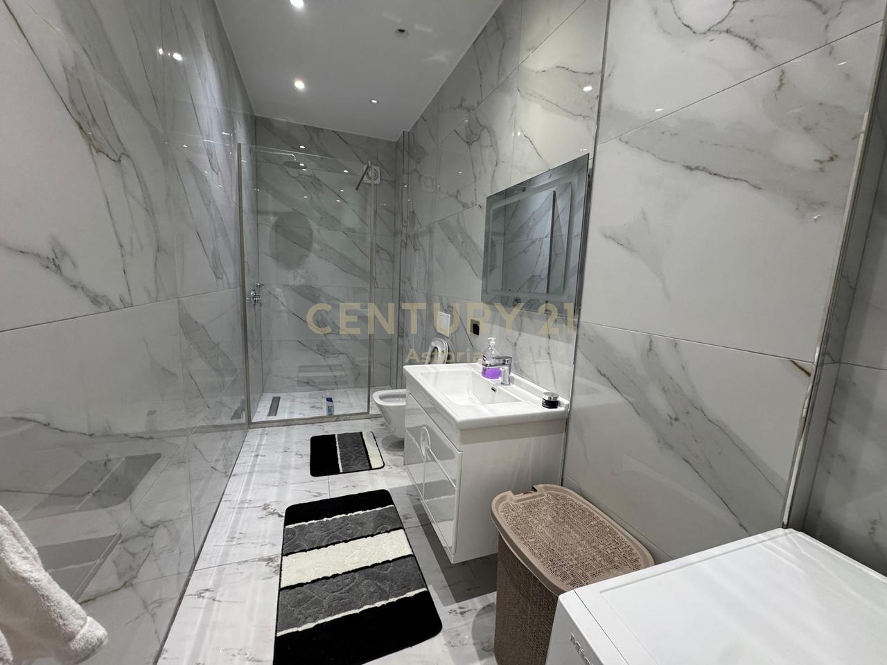 APPARTAMENTO MODERNO 2+1+2 NELL'AREA DI FRESKU.