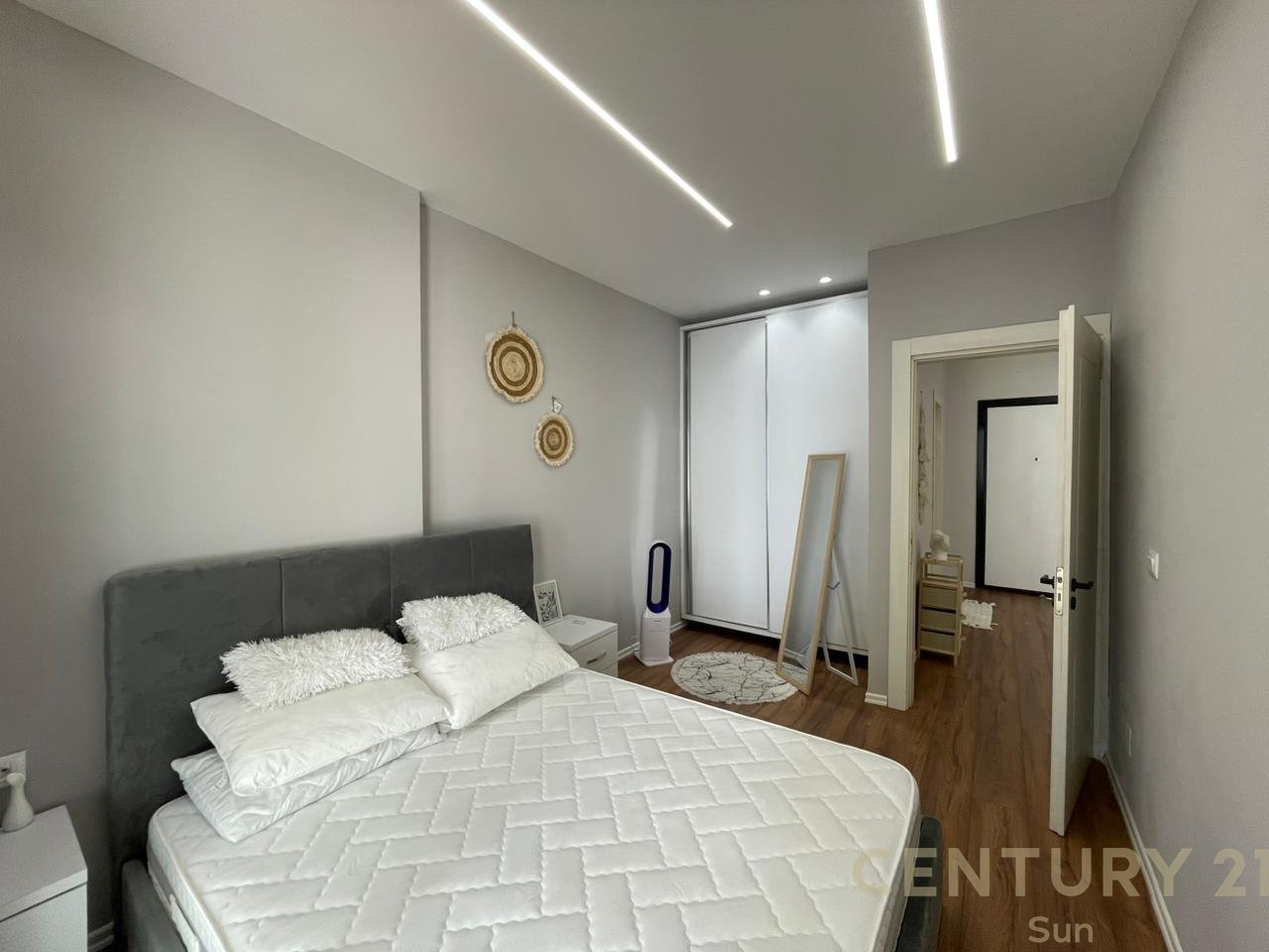 APARTAMENT 1+1 PER QIRA, BULEVARDI VLORE-SKELE!