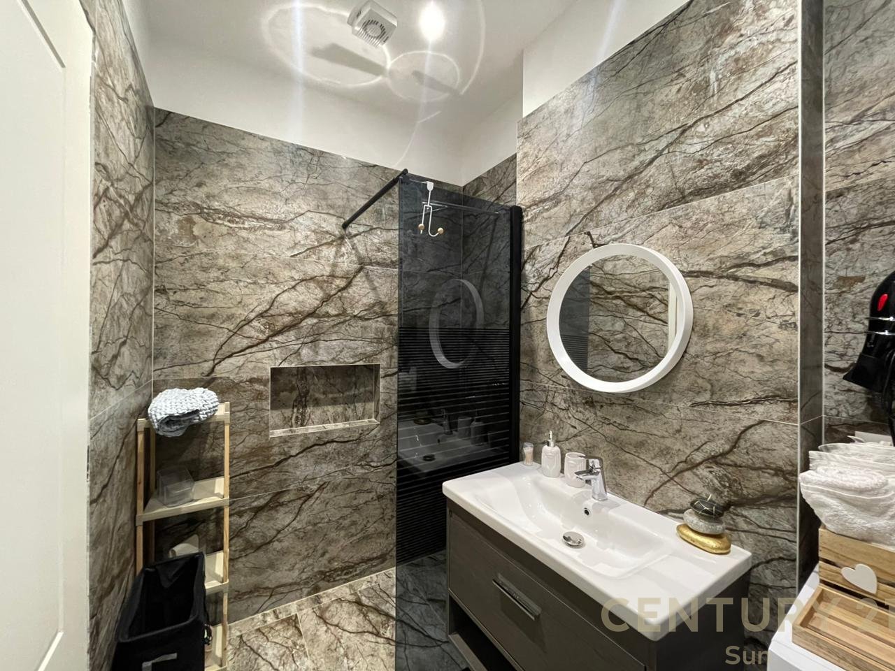 APARTAMENT 1+1 PER QIRA, BULEVARDI VLORE-SKELE!