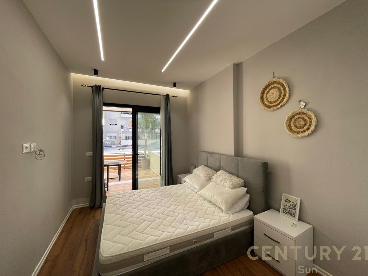 APARTAMENT 1+1 PER QIRA, BULEVARDI VLORE-SKELE!
