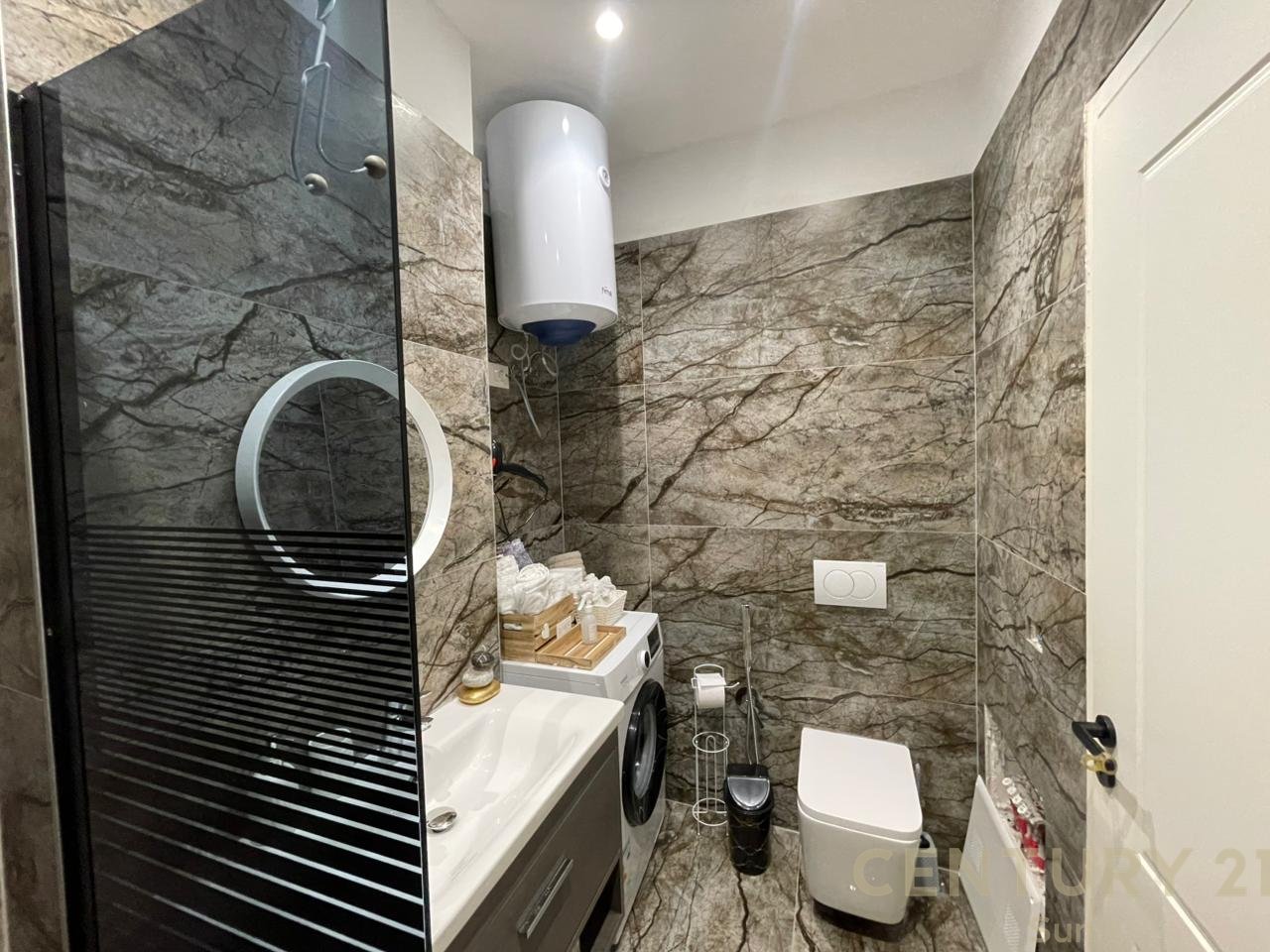 APARTAMENT 1+1 PER QIRA, BULEVARDI VLORE-SKELE!