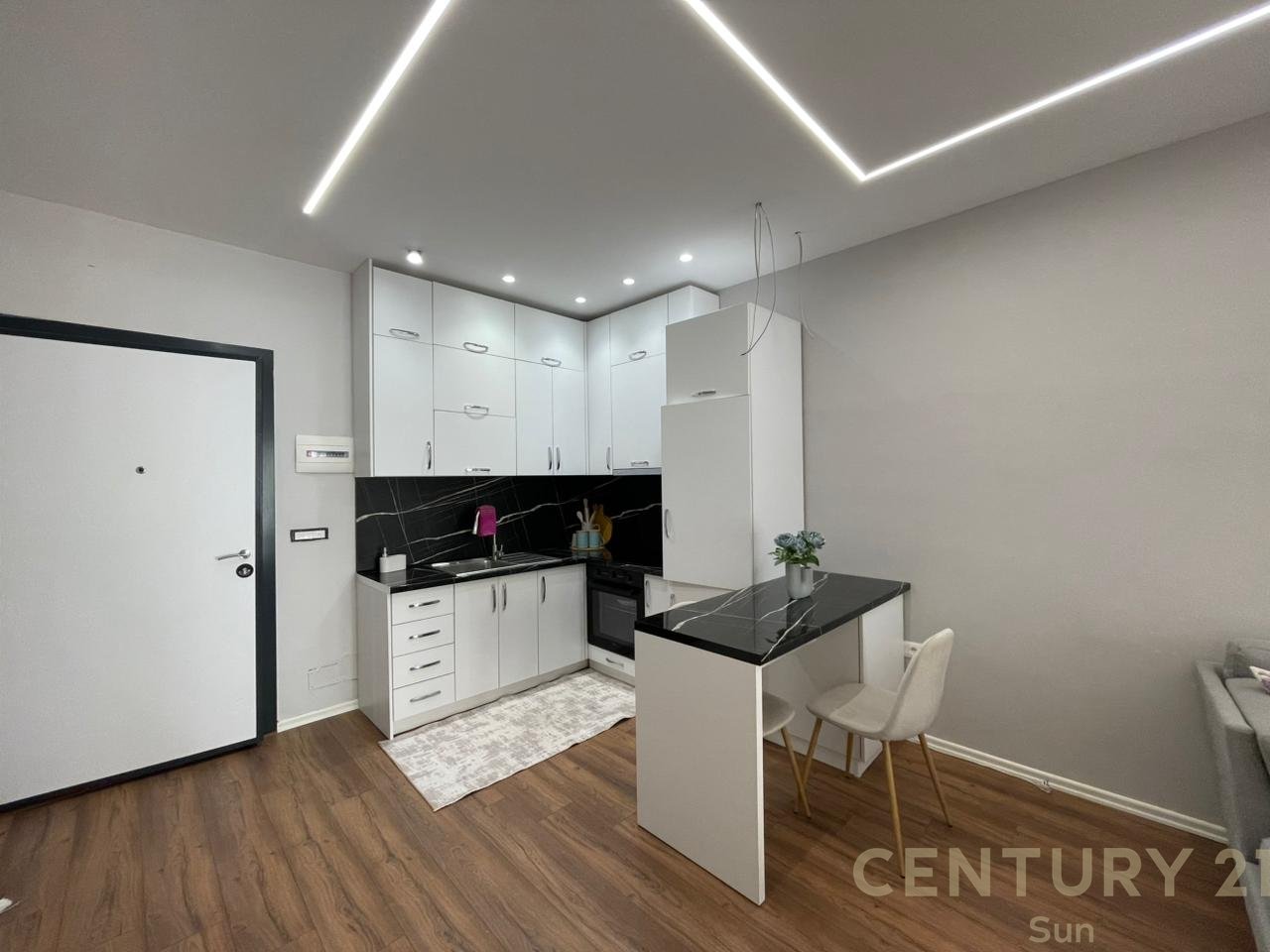 APARTAMENT 1+1 PER QIRA, BULEVARDI VLORE-SKELE!