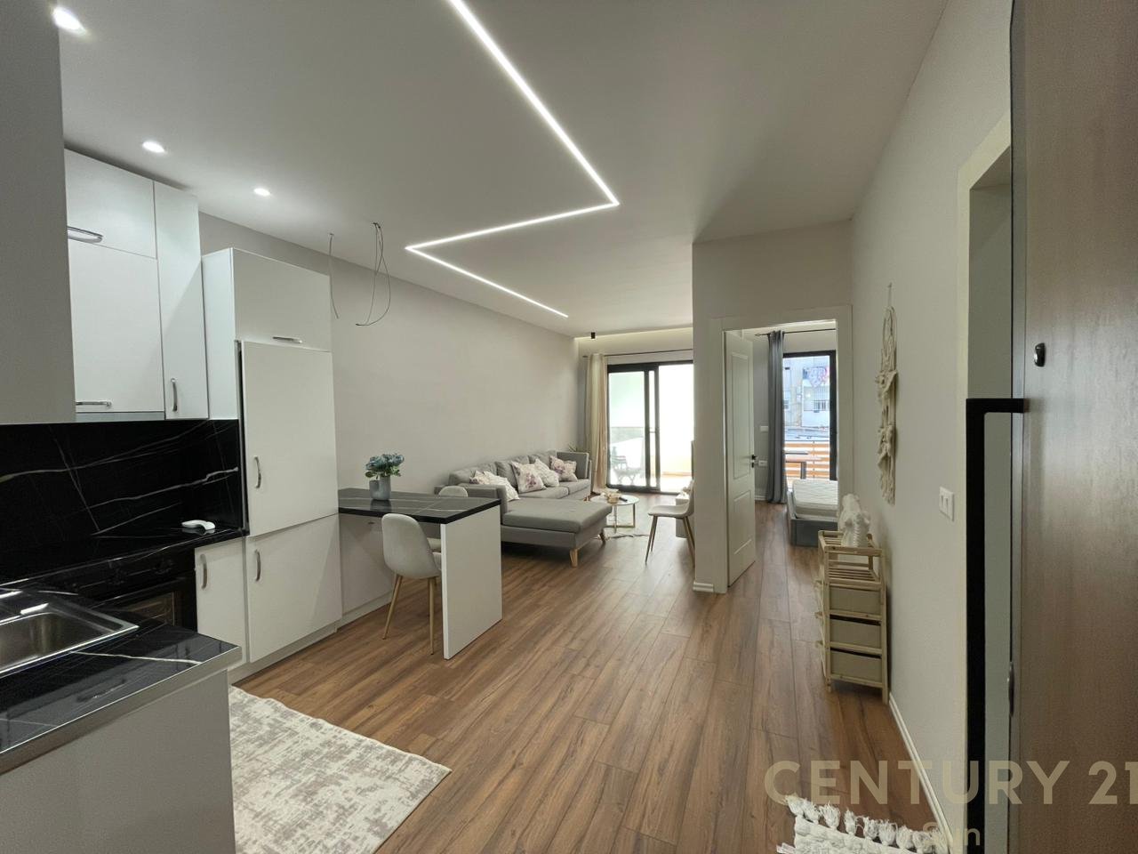 APARTAMENT 1+1 PER QIRA, BULEVARDI VLORE-SKELE!