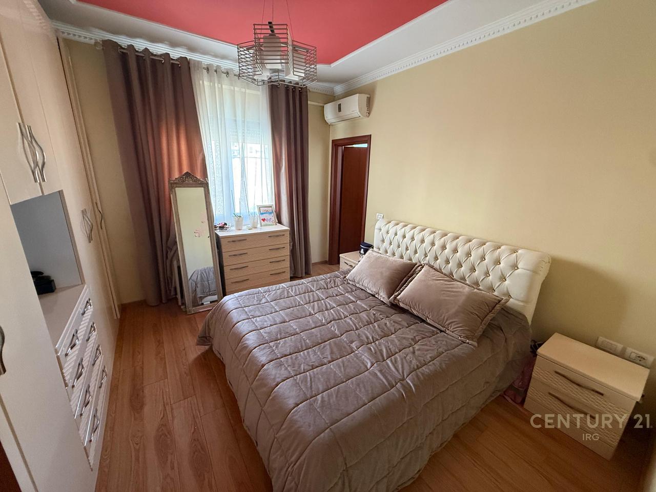 2+1+2 apartment near the Ministry of Foreign Affairs