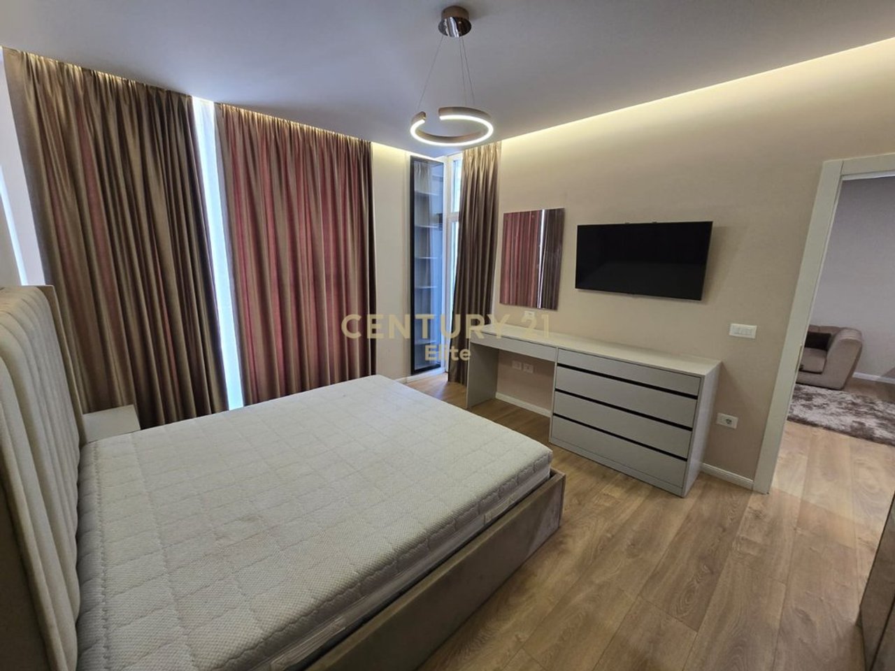 Qira, Apartment 1+1, New Boulevard