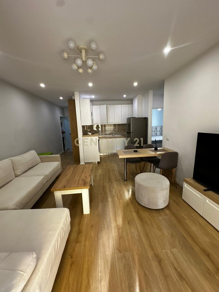 Appartamento di lusso in affitto 2+1+2+2 posti auto – vicino all'Hotel Radisson, Liqeni i Thatë