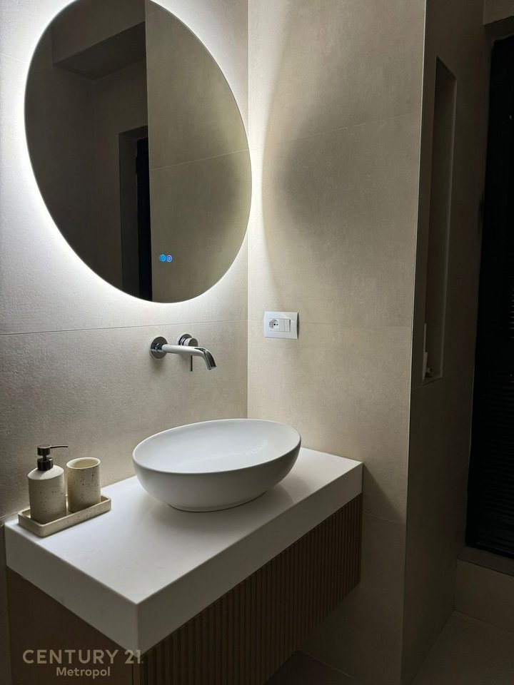 APARTAMENT MODERN 1+1 PER SHITJE, TIRANA GARDEN BUILDING!