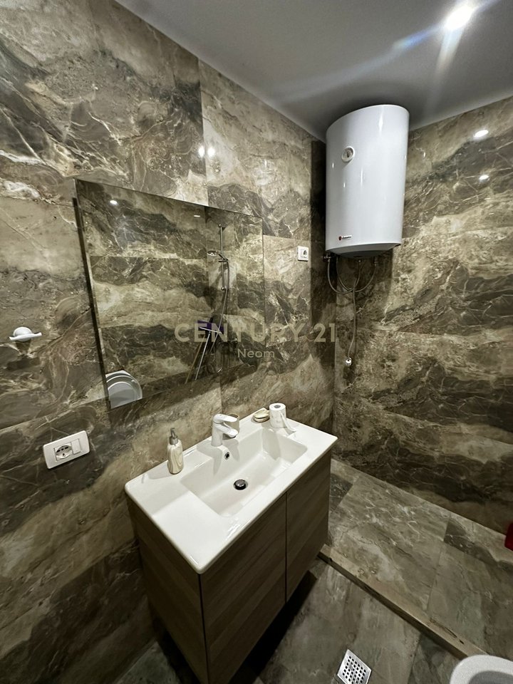 Appartamento di lusso in affitto 2+1+2+2 posti auto – vicino all'Hotel Radisson, Liqeni i Thatë