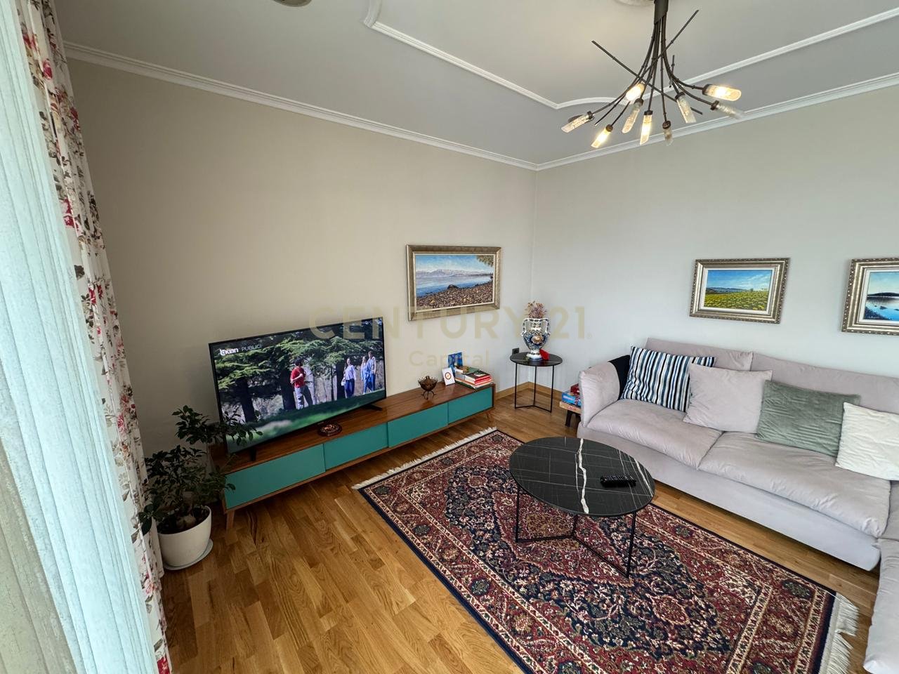 Super apartament 3+1+2+Depo+Verandë, në zonën e 5 Majit!