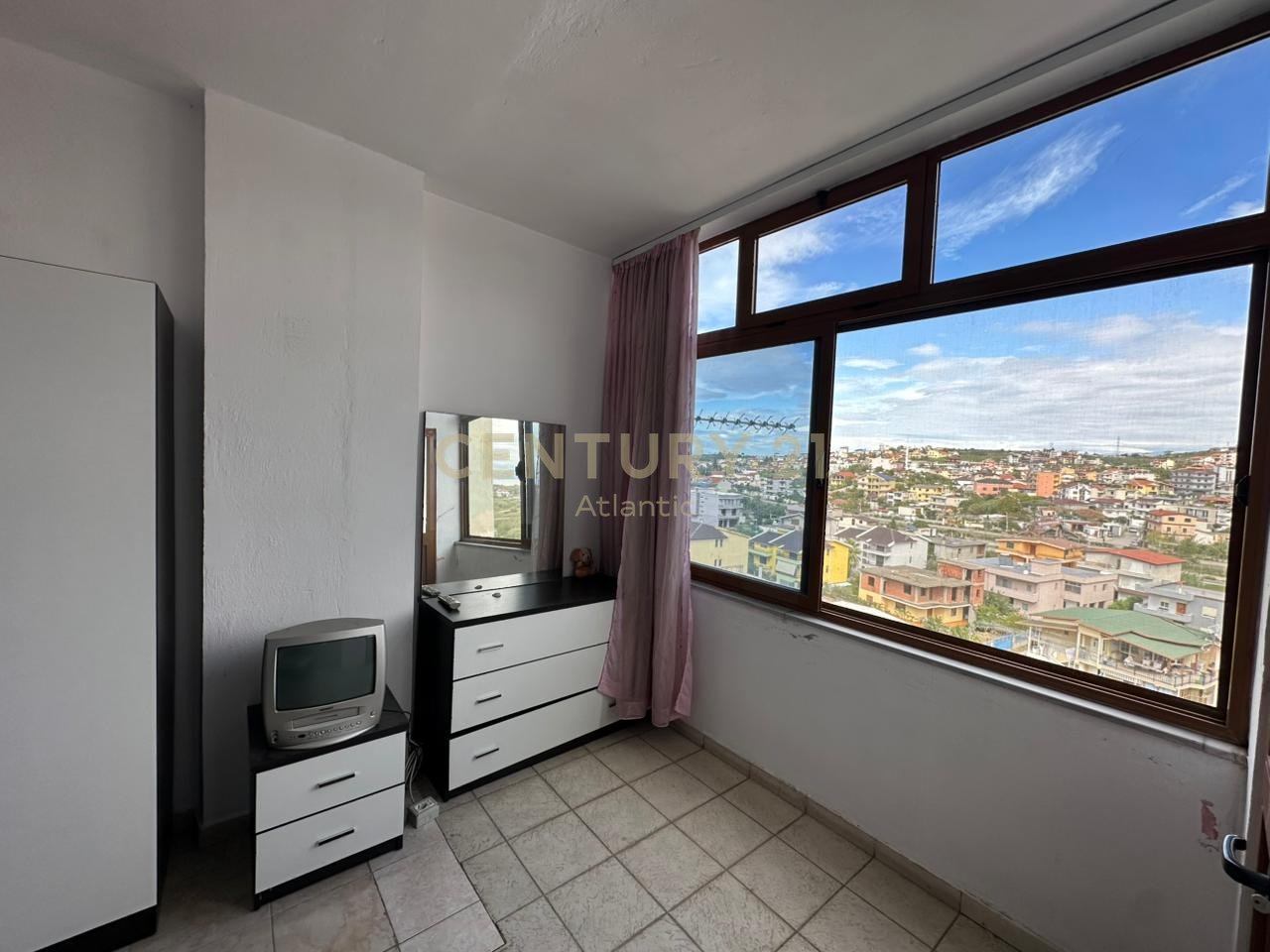 Apartament 1+1 Në Shitje në Plazh Iliria, Durrës