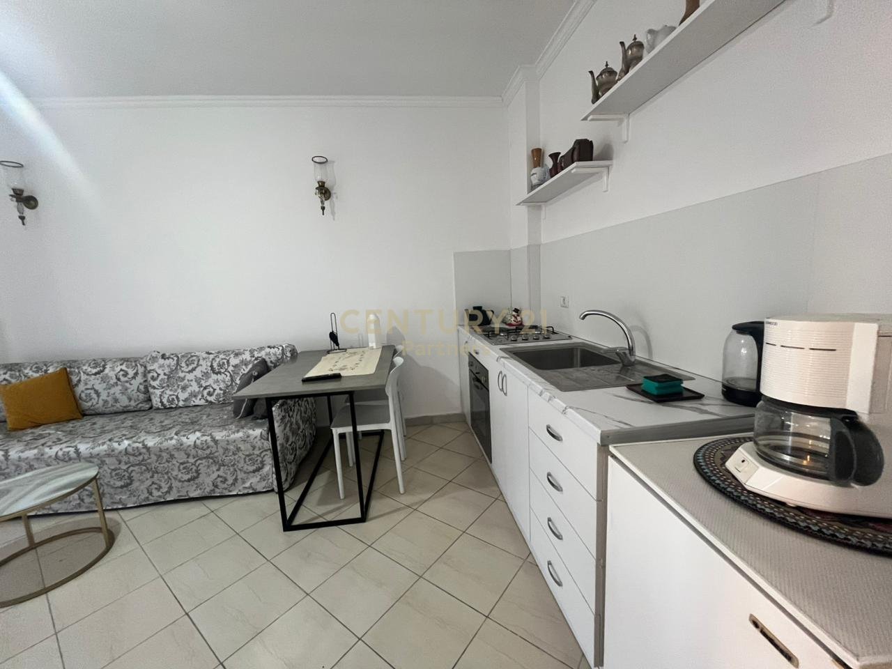 APARTAMENT 1+1 ME QIRA, PLAZH DURRES!