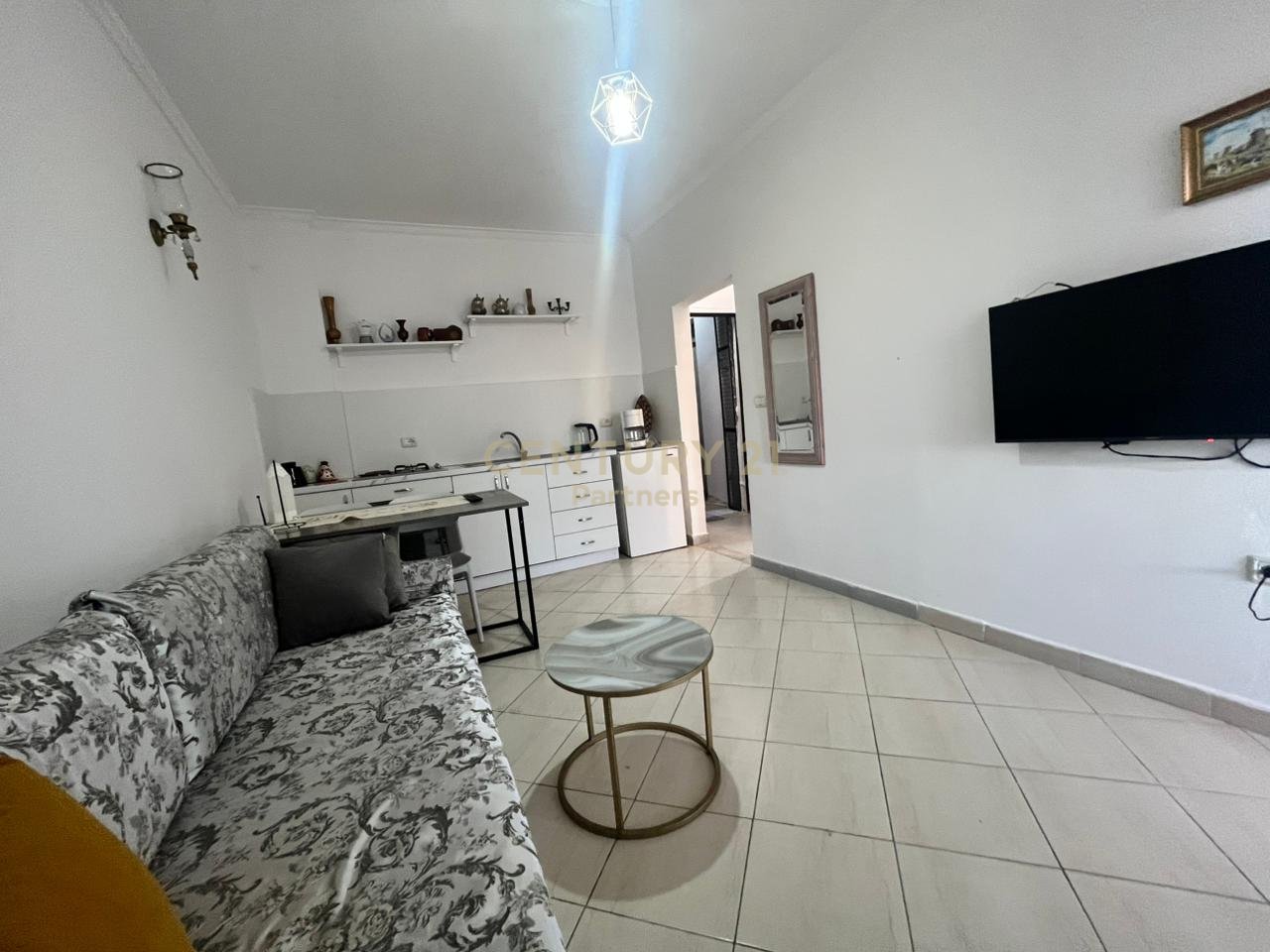 APARTAMENT 1+1 ME QIRA, PLAZH DURRES!