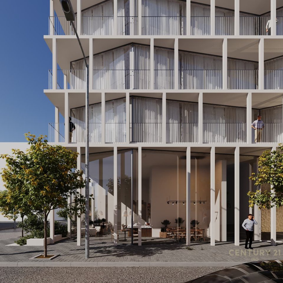 APARTAMENT 2+1 TEK SHKOLLA E KUQE PER SHITJE!