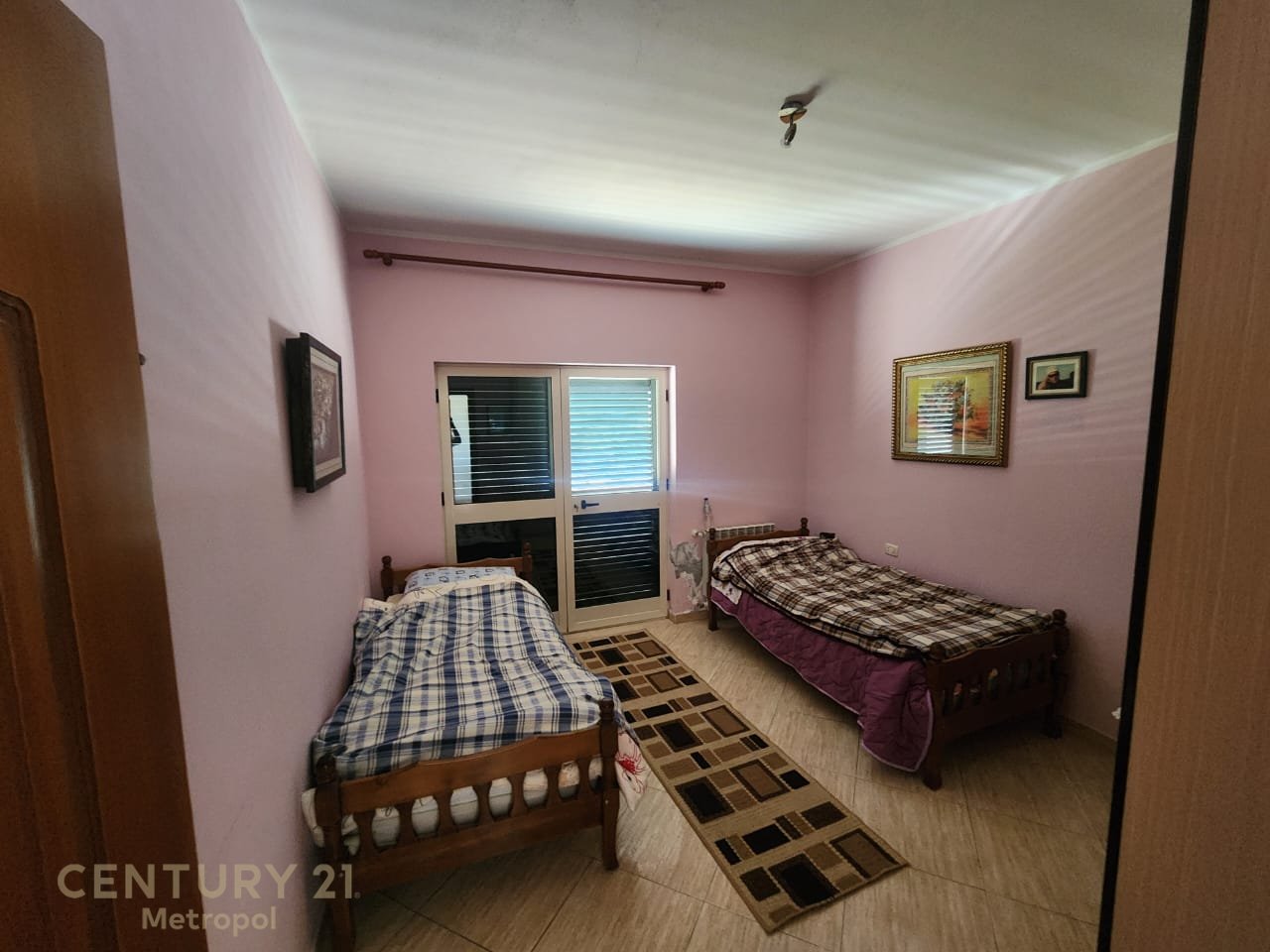 Houses for rent in Xhafzotaj - Shijak!