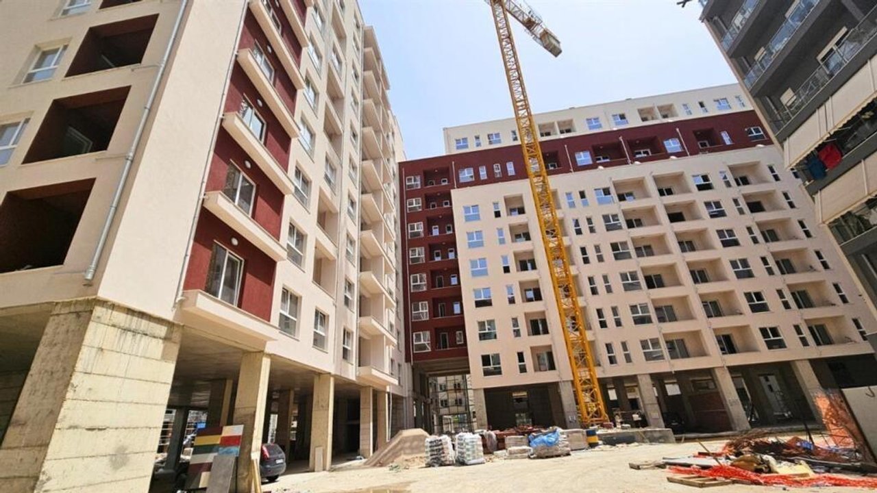 Apartment 2+1 for Sale at Aura Complex on Dritan Hoxha Street