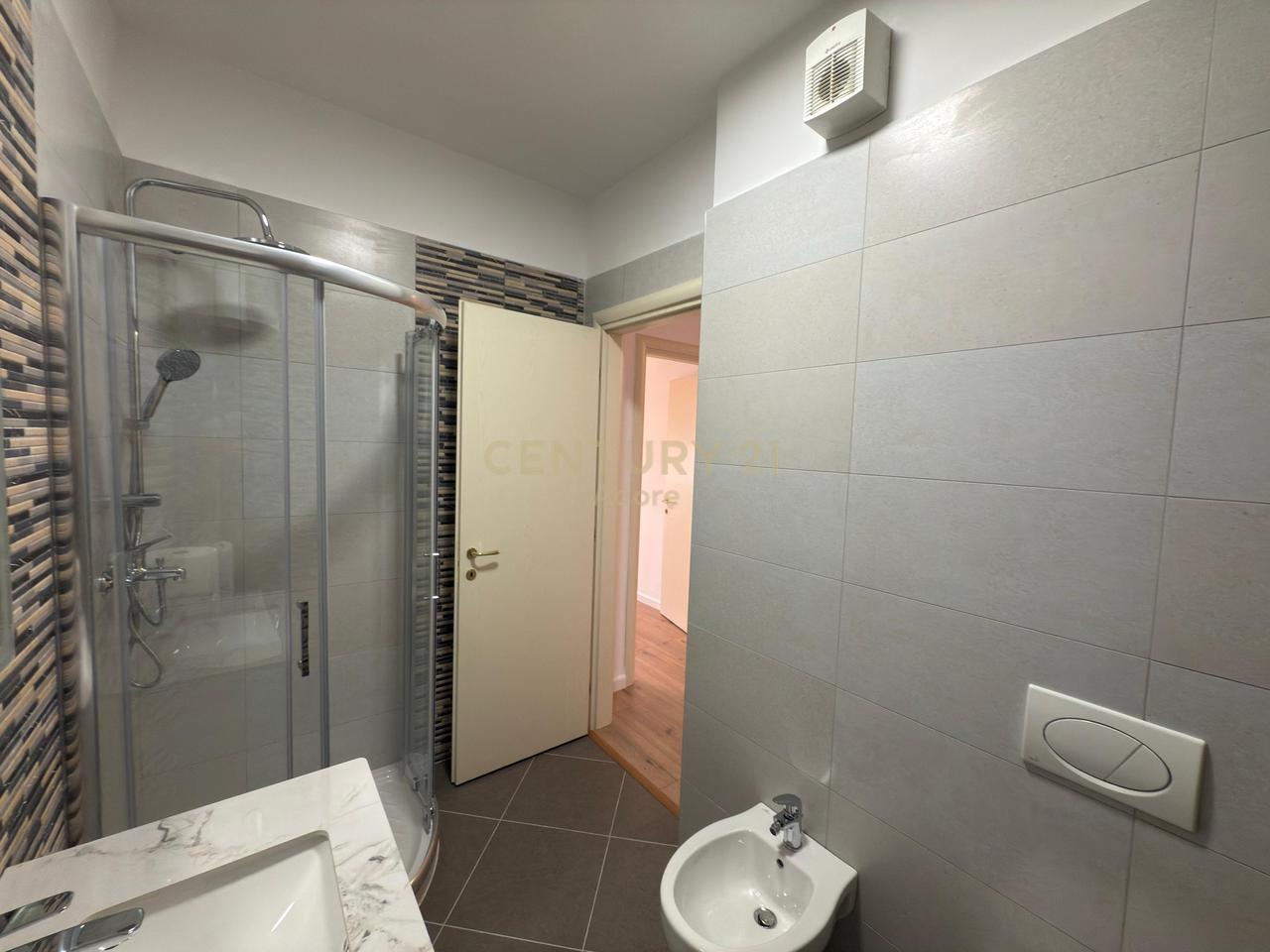 SHITET APARTAMENT 1+1 TEK KOMPLEKSI DELIJORGJI