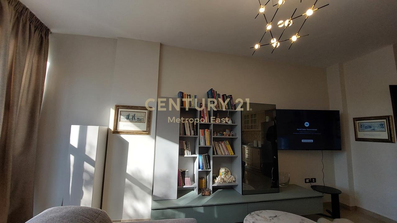 SHITET APARTAMENT 2+1 PREMIUM - Tek mali i robit