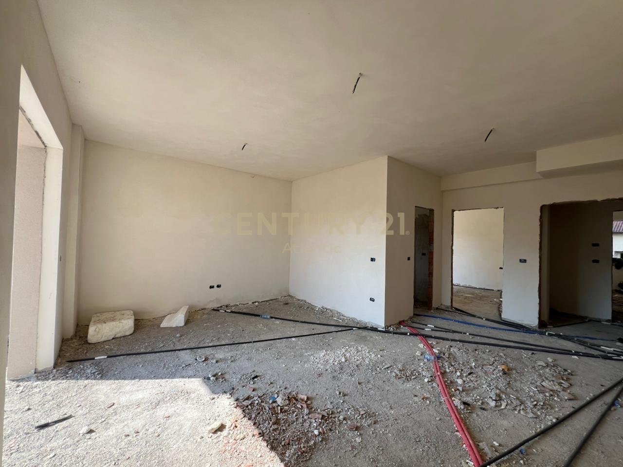 APARTAMET 158M2 PER SHITJE NE REZIDENCENORIENTAL 1+1+10M2 BALLKON DHE 83M2 VERANDE