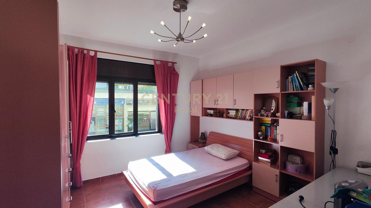 APARTMENT BUILDING 4+1+2T NEAR KAVAJË ROAD AND 21-SHIT