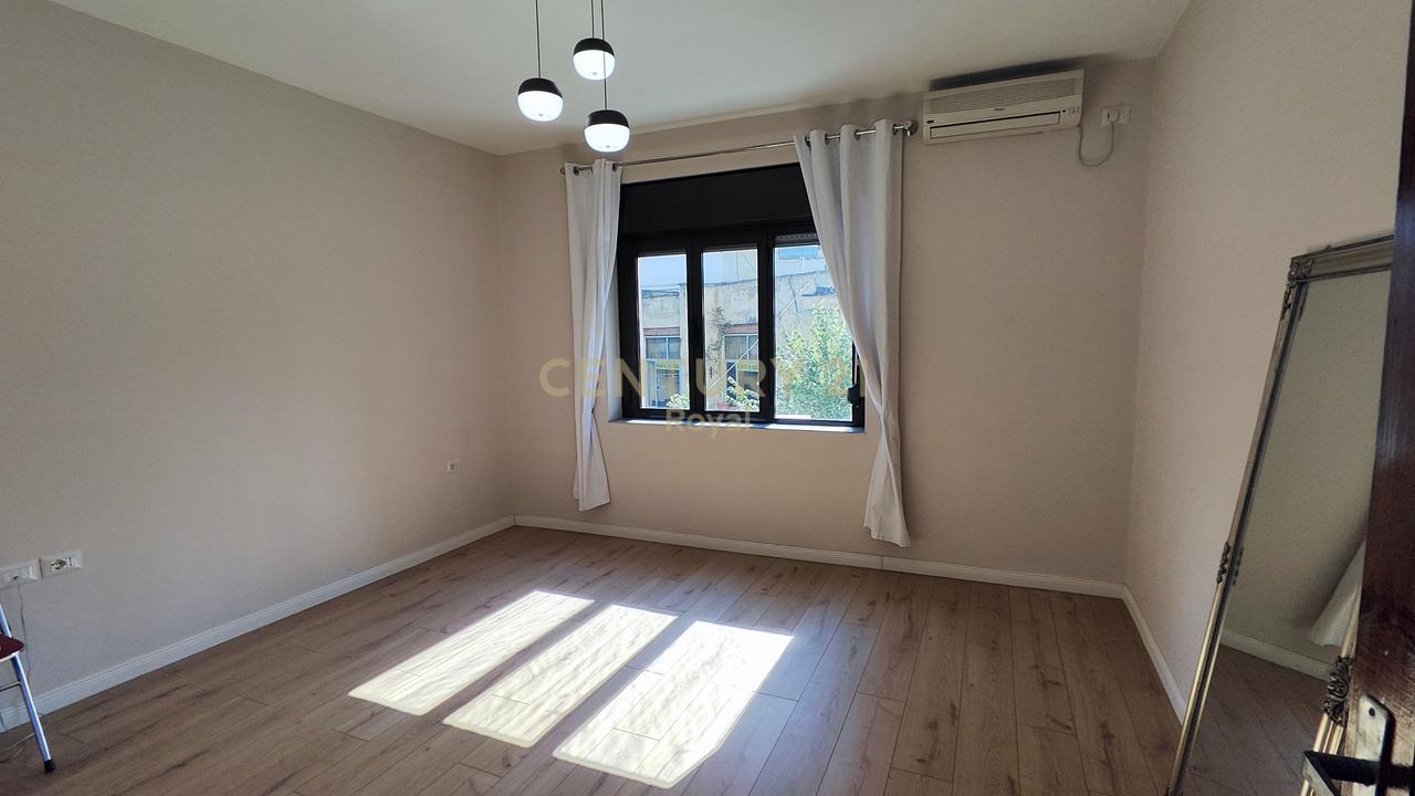 APARTMENT BUILDING 4+1+2T NEAR KAVAJË ROAD AND 21-SHIT