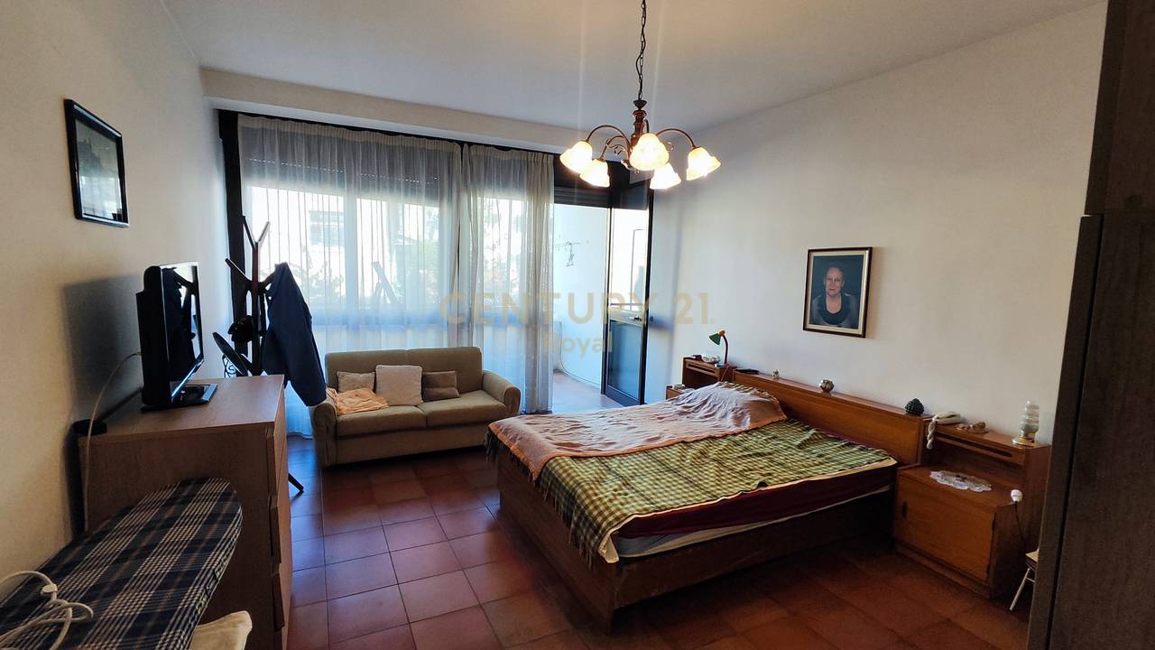 APARTMENT BUILDING 4+1+2T NEAR KAVAJË ROAD AND 21-SHIT