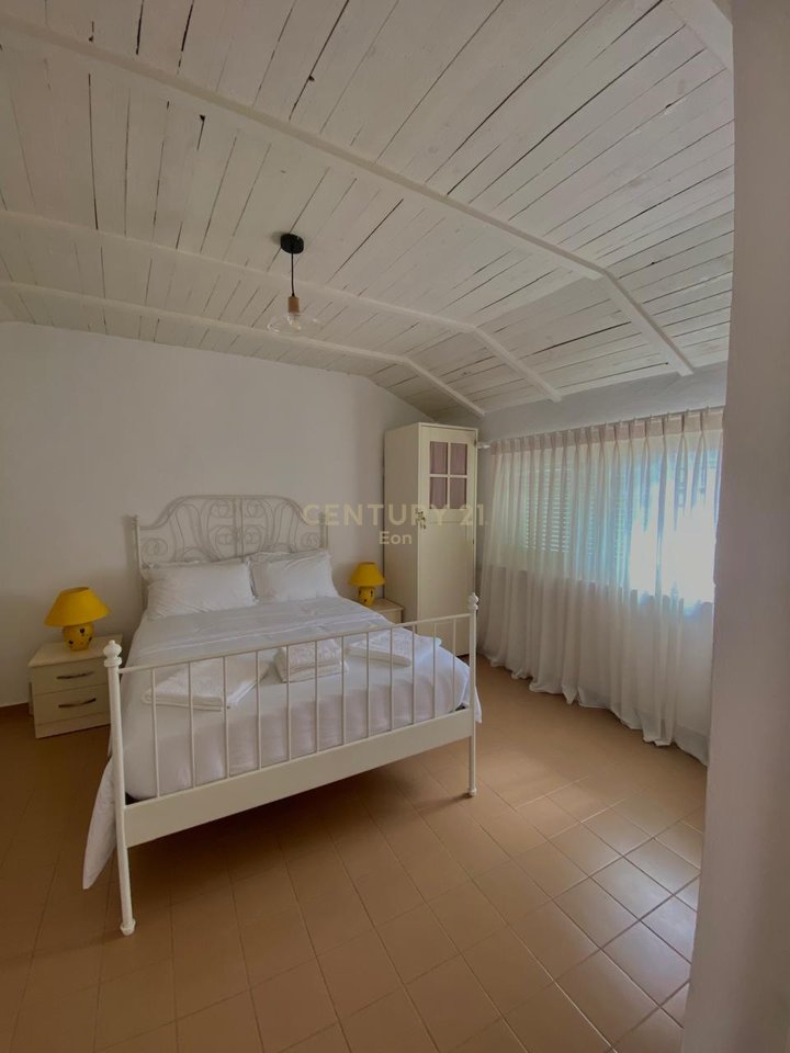 Shitet Duplex në Qendër të Durrësit !