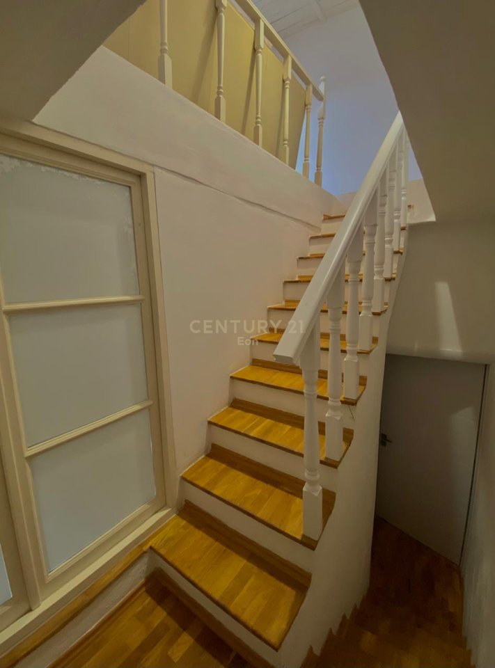 Shitet Duplex në Qendër të Durrësit !