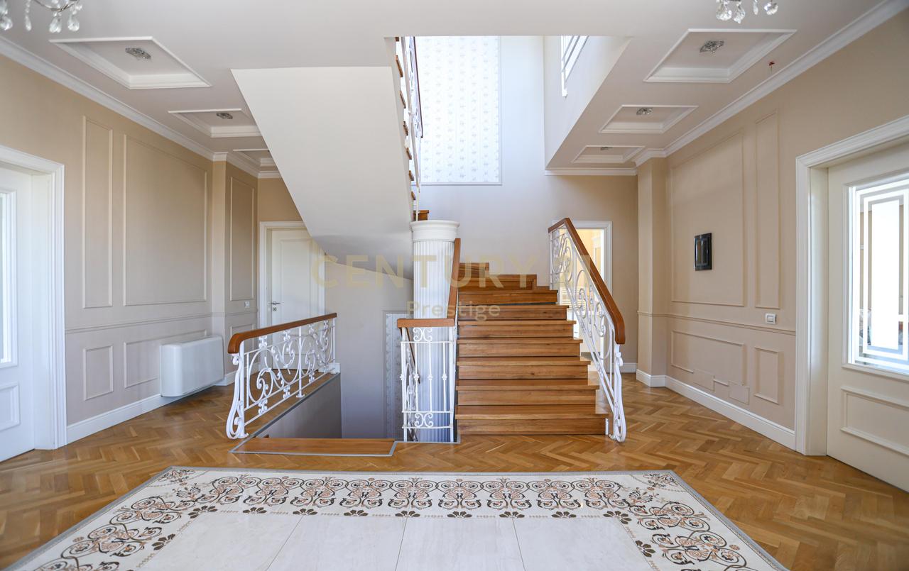 VILE LUKSOZE ME QIRA, LIQENI I THATE, TIRANE!