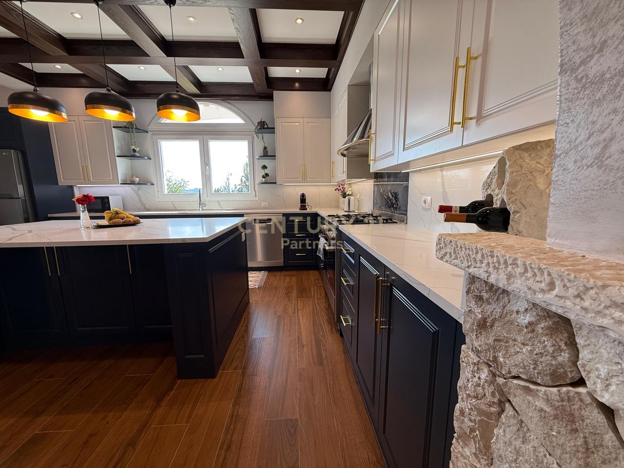 ELITE VILLA FOR SALE IN LINZ – DAJT!