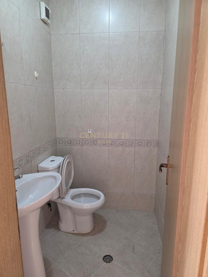 JEPET ME QIRA AMBIENT PER ZYRA PRANE ISH EKSPOZITES