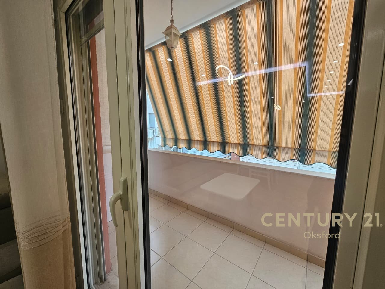 APARTAMENT 2+1 PER SHITJE TEK FRESKU (INSTITUTI FIZIKES BERTHAMORE) !