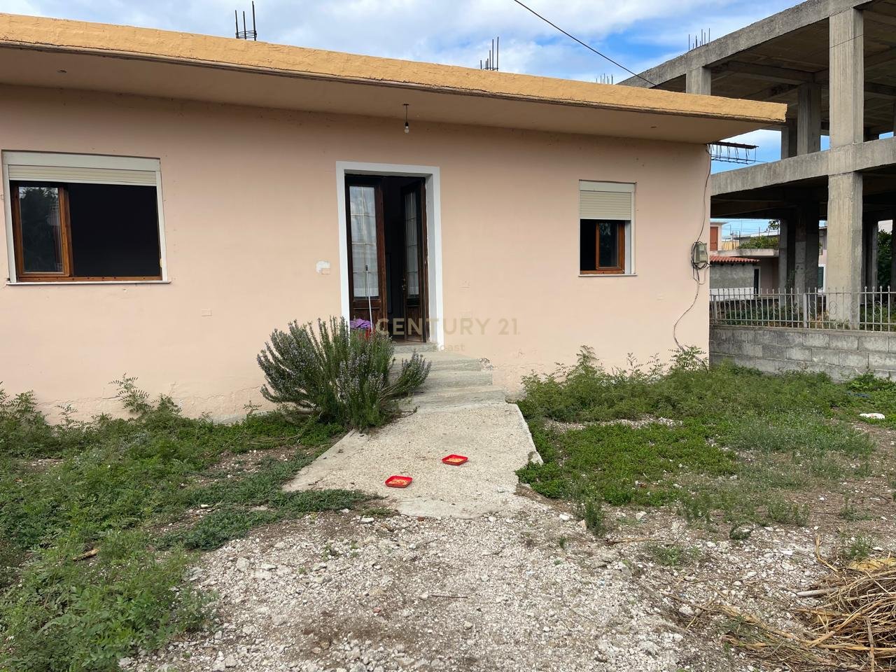 PRIVATE HOUSE FOR SALE IN FUSHË TË DRUVE, VLORË!!