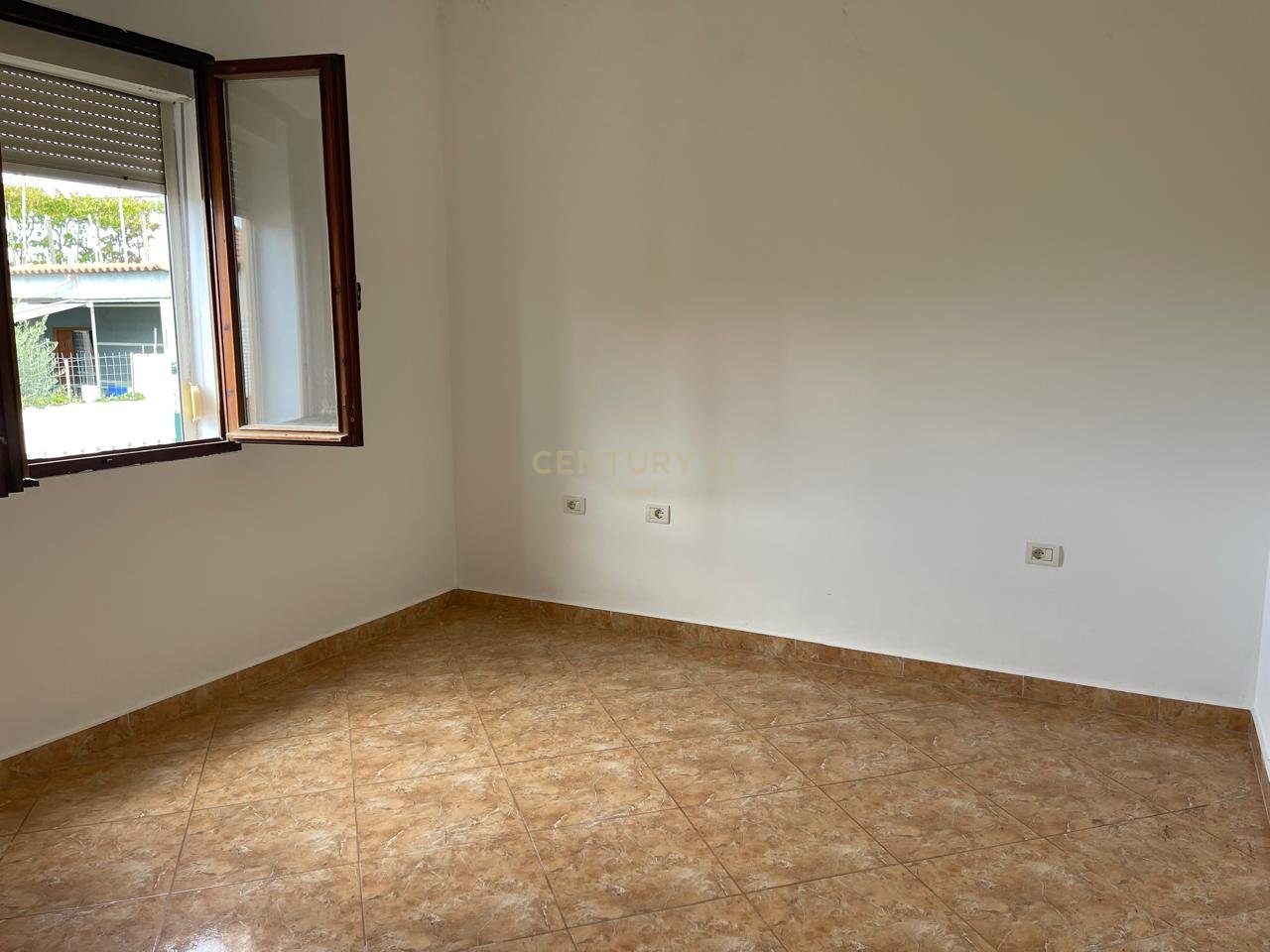 PRIVATE HOUSE FOR SALE IN FUSHË TË DRUVE, VLORË!!