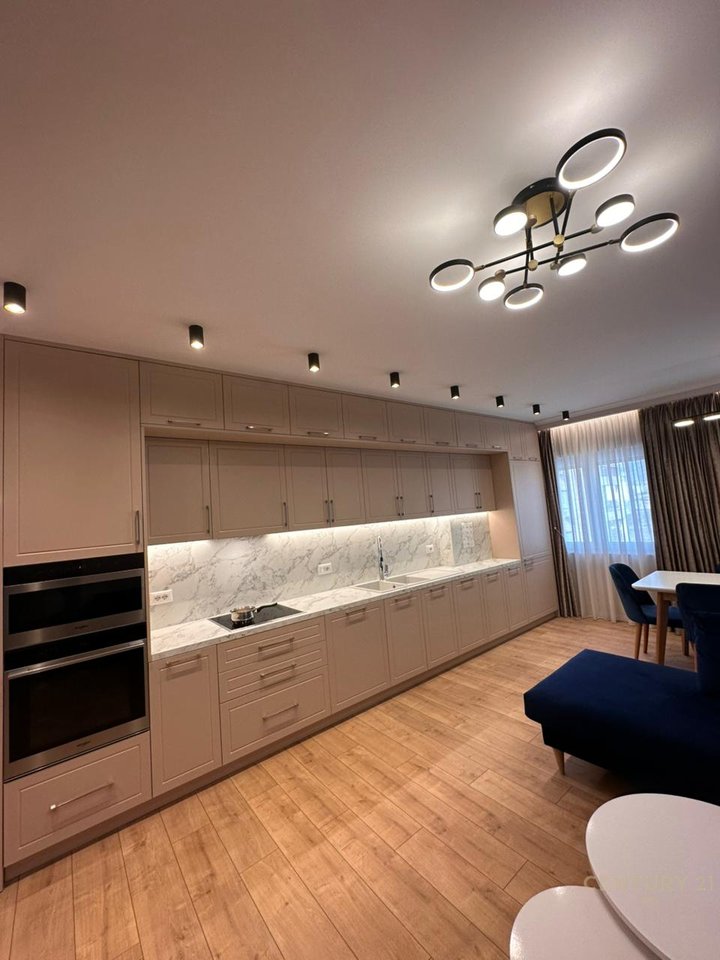 Apartament 3+1+Post Parkimi ne rrugen Jordan Misja!