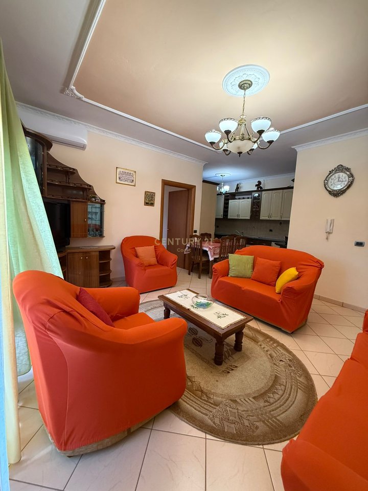 JEPET ME QIRA APARTAMENT 2+1 +2 ,VIJA E DYTE LUNGOMARE ,PRAN KARBURANT "RIRA "