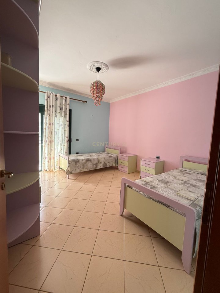 JEPET ME QIRA APARTAMENT 2+1 +2 ,VIJA E DYTE LUNGOMARE ,PRAN KARBURANT "RIRA "