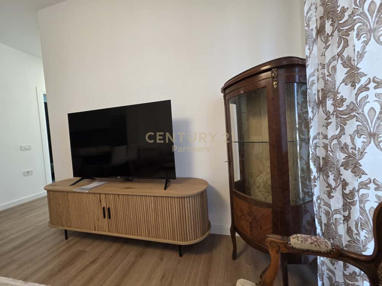 APARTAMENT MODERN  2+1+2 TUALETE  TEK DON BOSKO