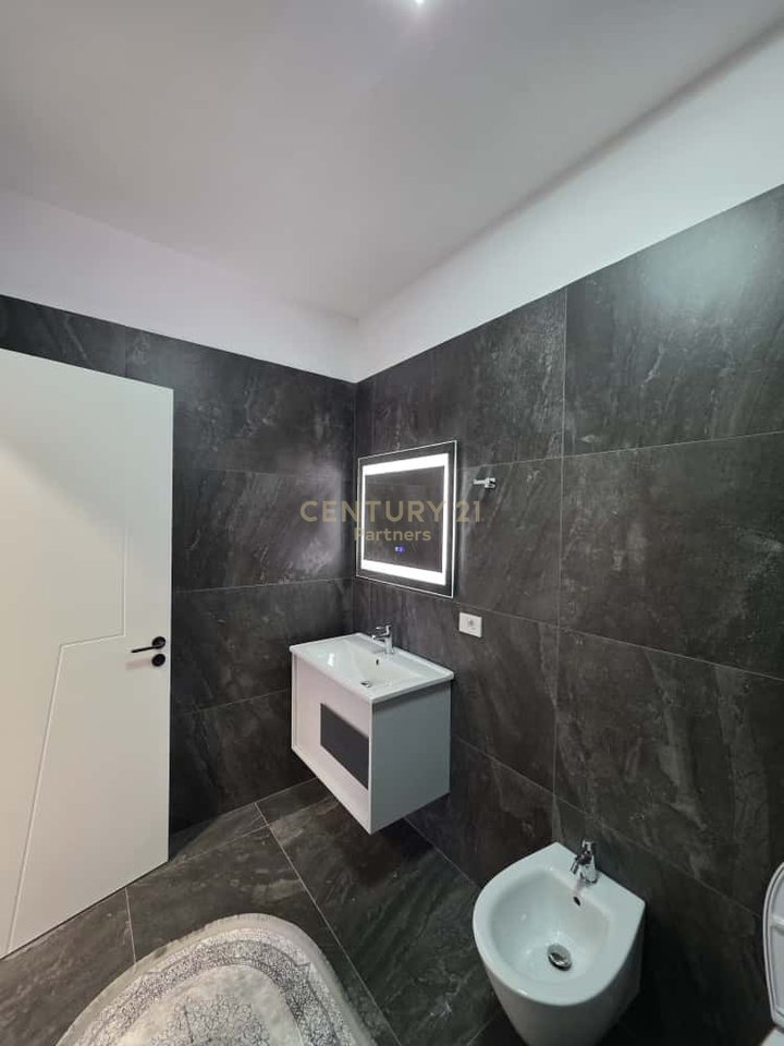 APARTAMENT MODERN  2+1+2 TUALETE  TEK DON BOSKO