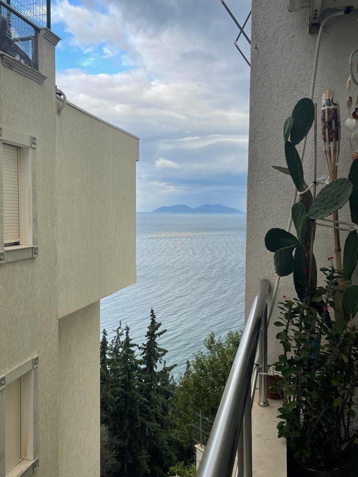 SUPER MONTHLY RENTAL!!! APARTMENT 1+1 FOR SALE AT "DIPLOMATI", VLORË!!!